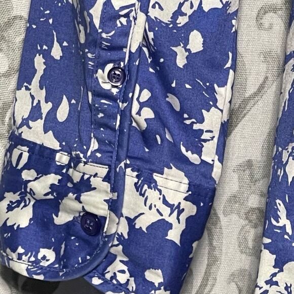 New York and Company 3/4 Sleeve Button Down - Picture 3 of 6